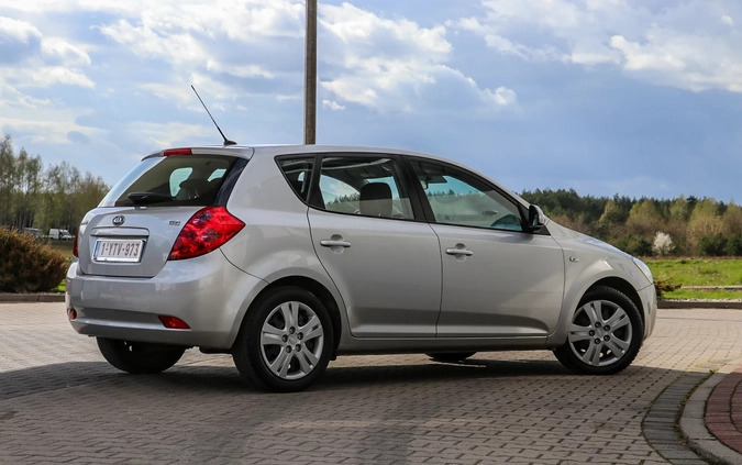 Kia Ceed cena 13900 przebieg: 214435, rok produkcji 2009 z Polanica-Zdrój małe 667
